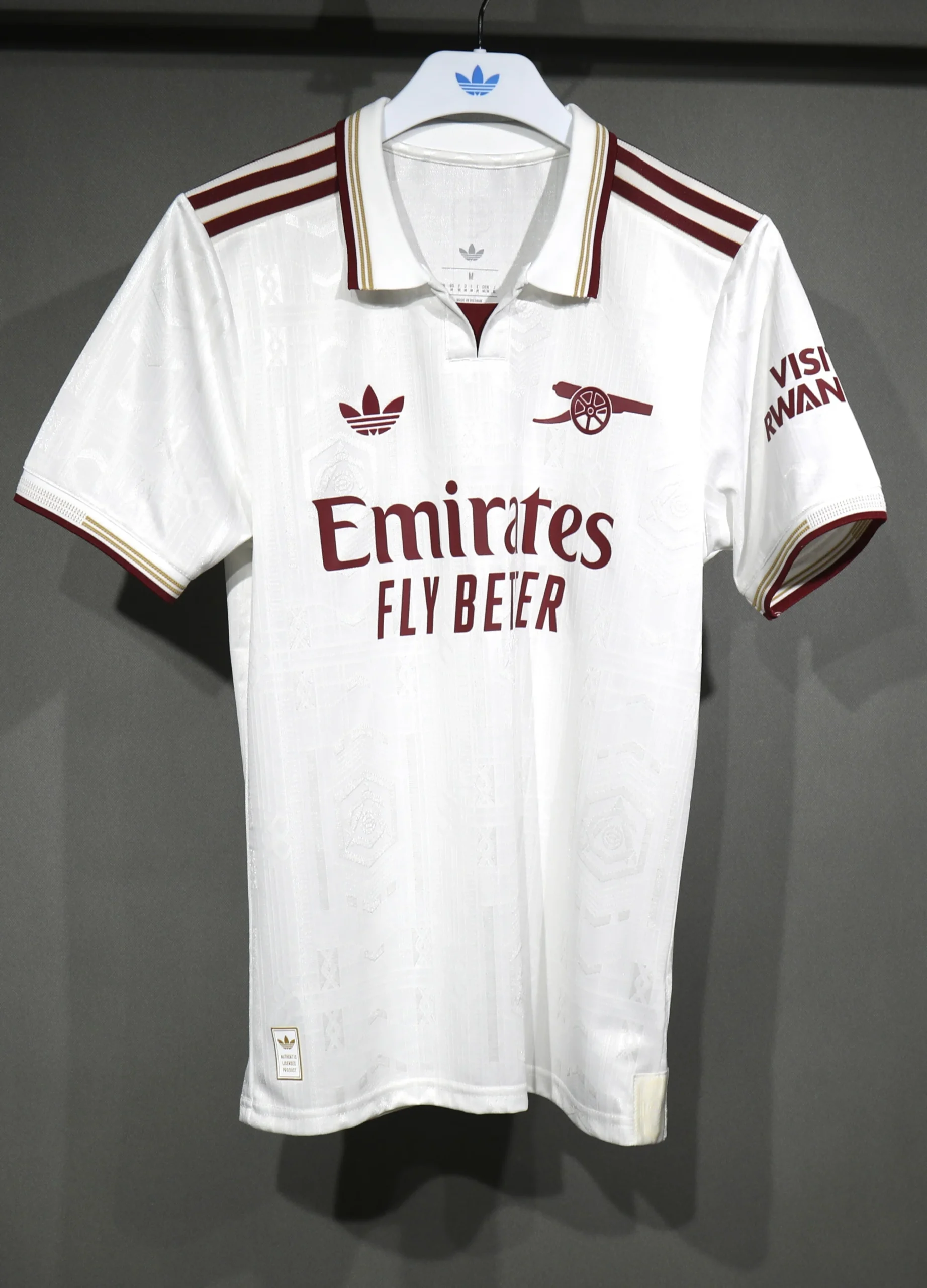 Image of Arsenal 25/26 third kit player