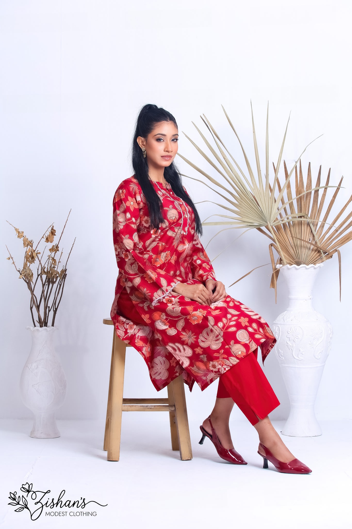 Image of Crimson Aura | Premium Indian Nikkis Cotton