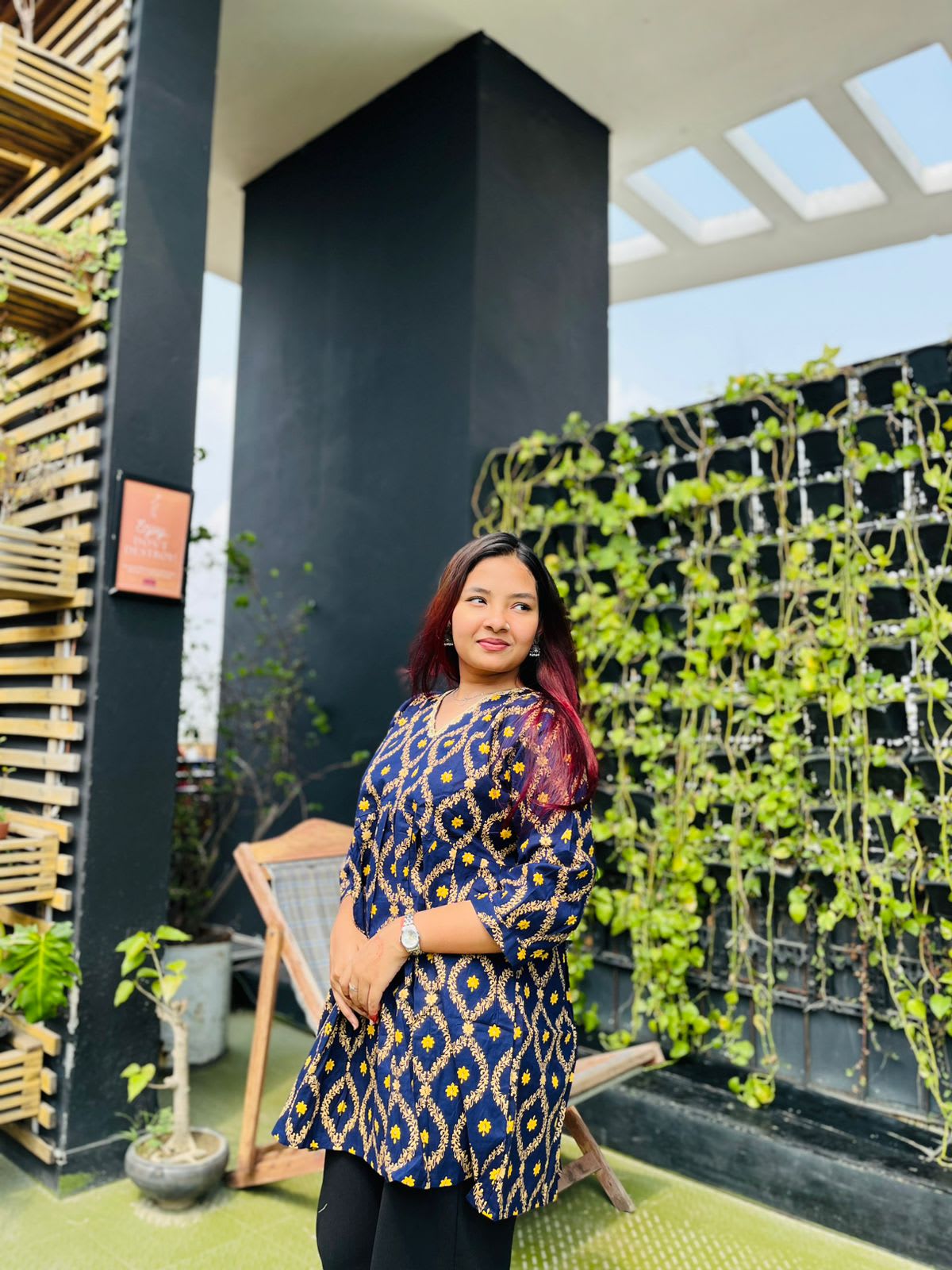 Image of Navy Blue & Yellow Printed Short Kurti Shirt